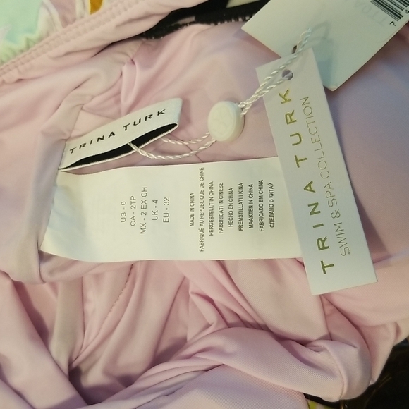 💕TRINA TURK💕 Seychelles Flutter Sleeve One Piece Swimsuit Size 0 NWT Print - Picture 15 of 16